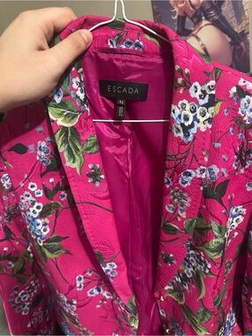 Escada Hot Pink Floral Satin-Lined Blazer unisex